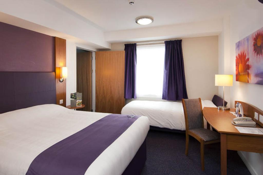 Premier Inn Edinburgh Central Quarto foto
